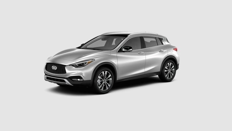QX30 ESSENTIAL AWD Blade Silver