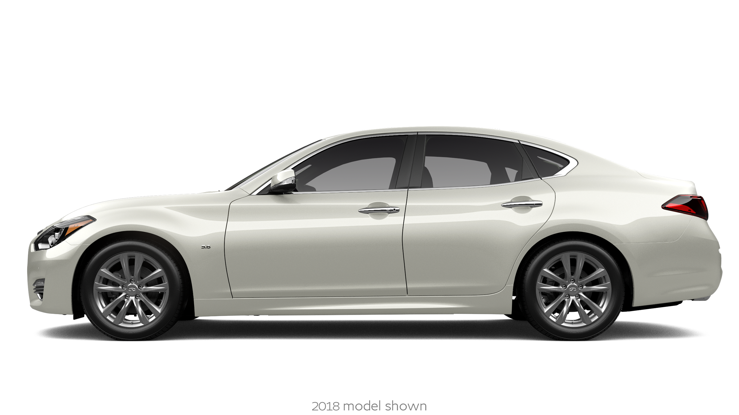 Q70 5.6 LUXE AWD Majestic White