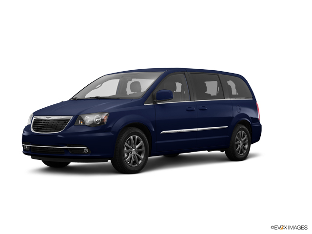 Coopersville True Blue Pearlcoat 2016 Chrysler Town Country Used 2016 Chrysler Town Country Vehicle Photo In Coopersville Mi 49404