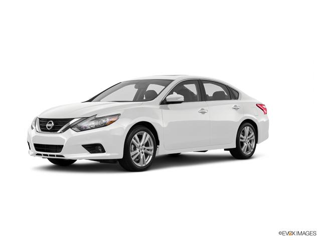 White 2017 Nissan Altima 3 5 Sl Sedan Used Car For Berwick To Houma 2017 Nissan Altima Vehicle Photo In Berwick La 70342